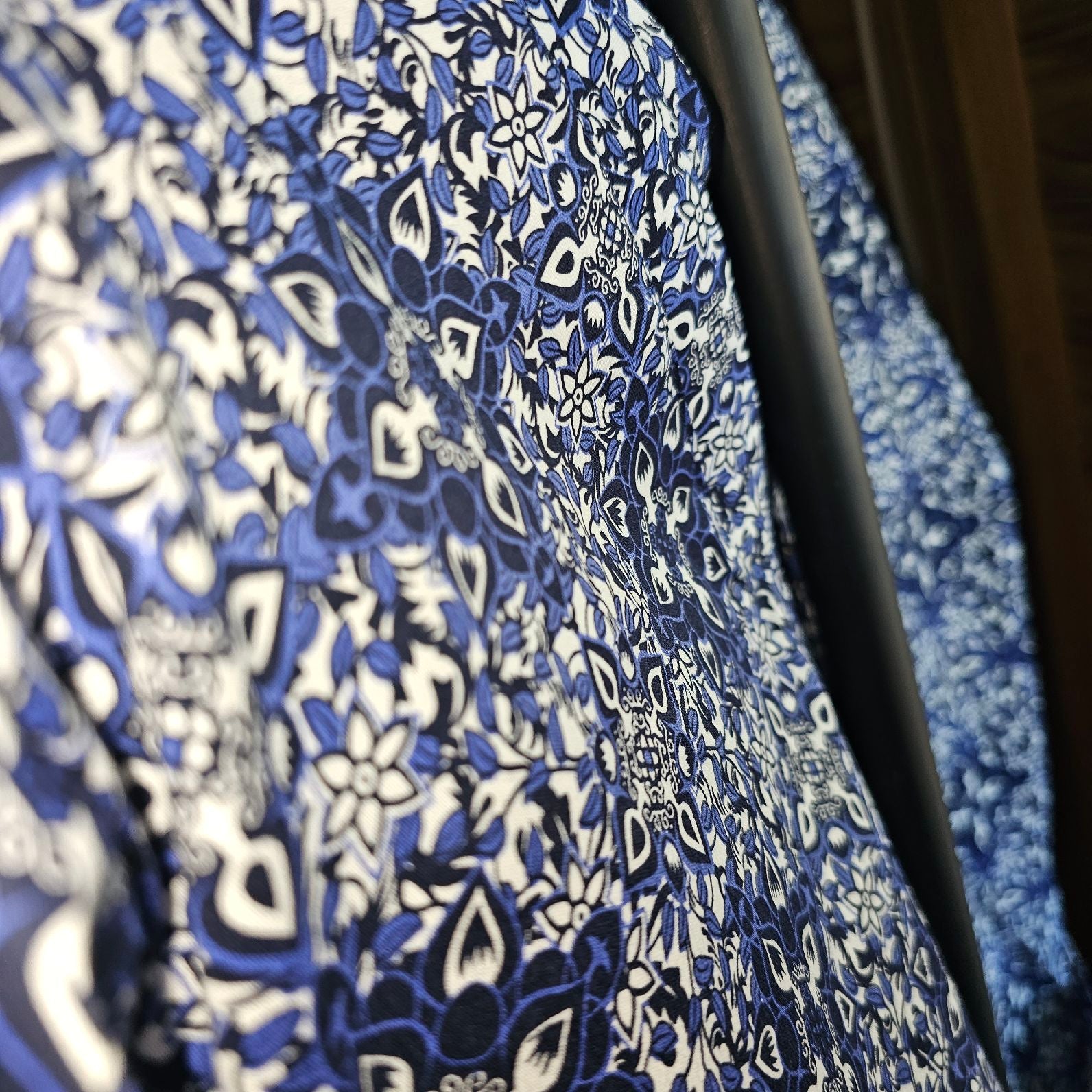 INDIGO° SCRUBS TOPS