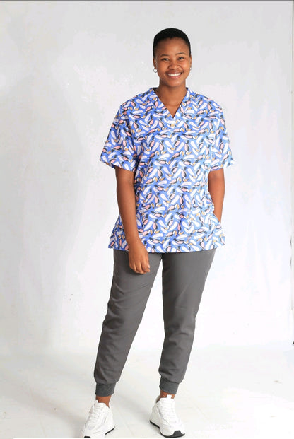 PARROT™ UNISEX PRINTED UNISEX SCRUB TOP