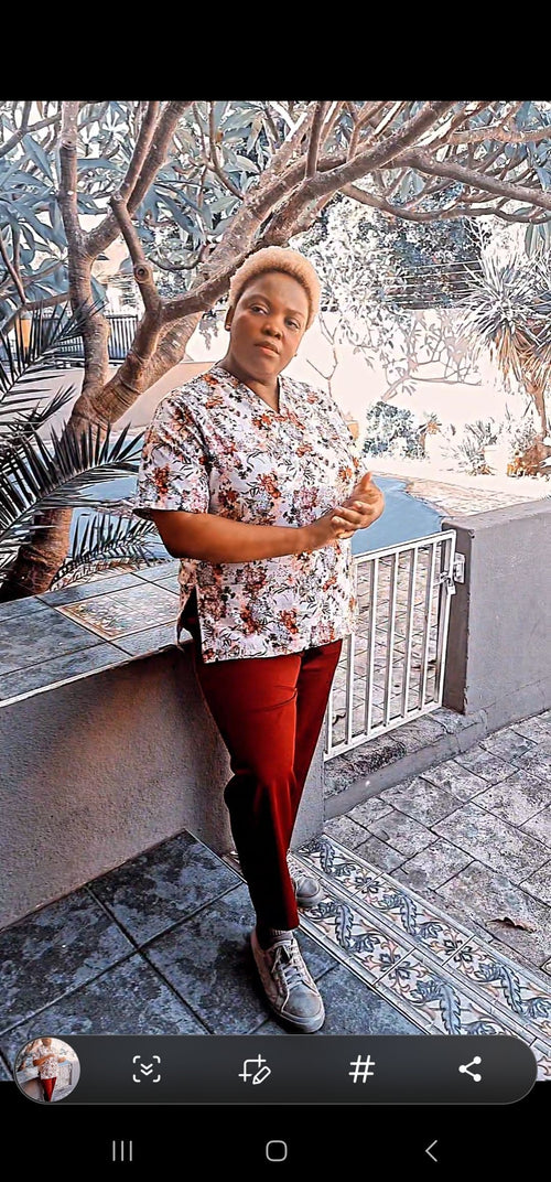 HYPE™ Stretch scrub top